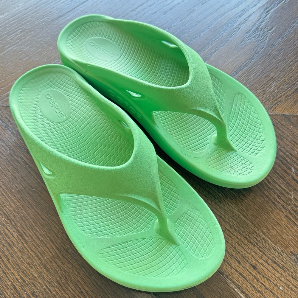 Oofos Flip Flops